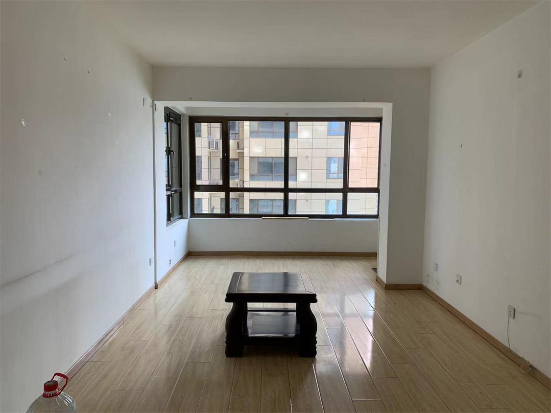 整租·华富瑞士名居