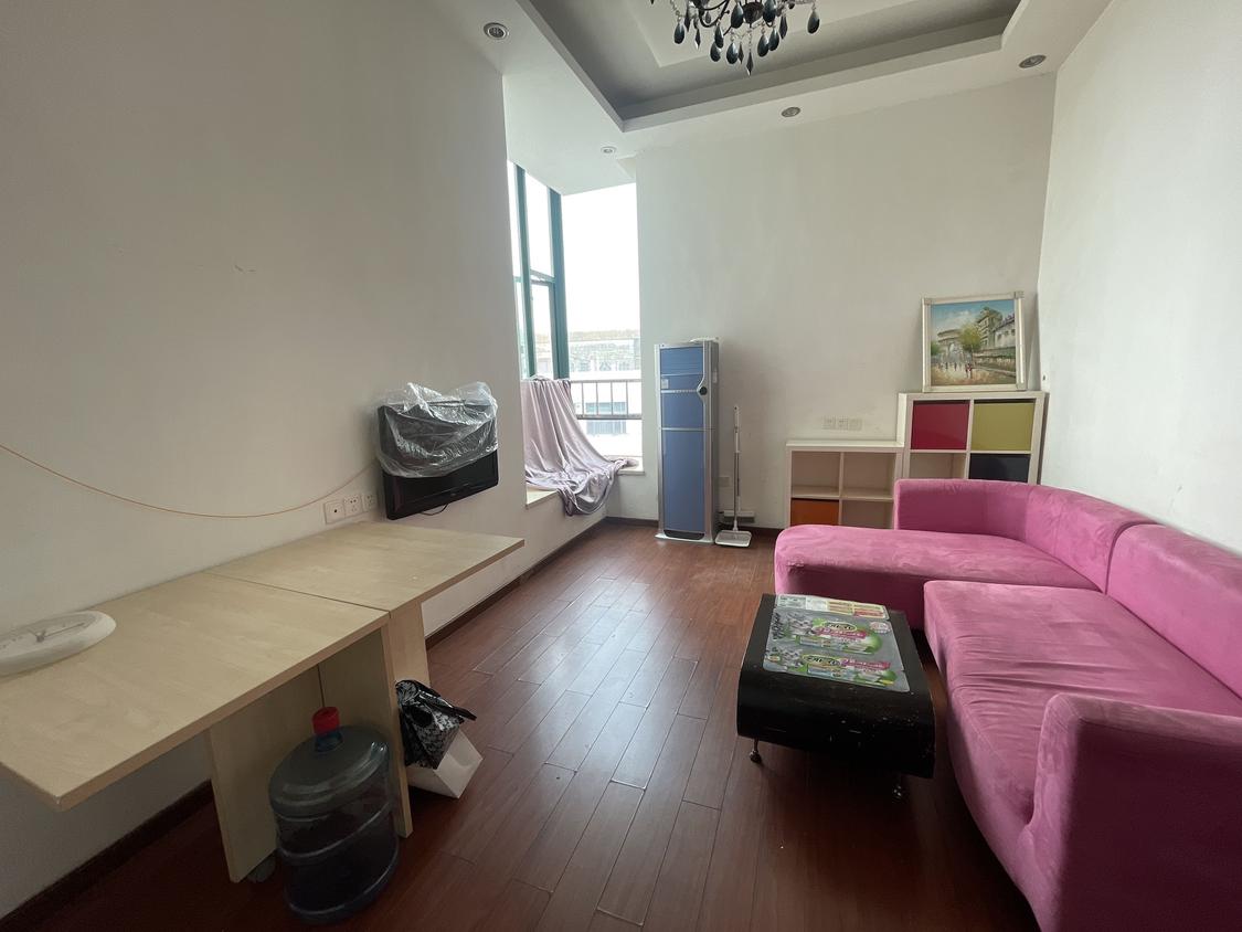 整租·豪逸华庭(三期)