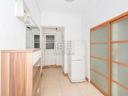 海淀马甸合租 北三环中路43号院3室1厅/18平/中楼层