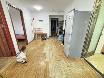 昌平沙河合租 保利紫荆香谷2室2厅/60平/中楼层