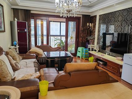 观山湖会展城整租 美的林城时代(南区)4室2厅/145平/中楼层