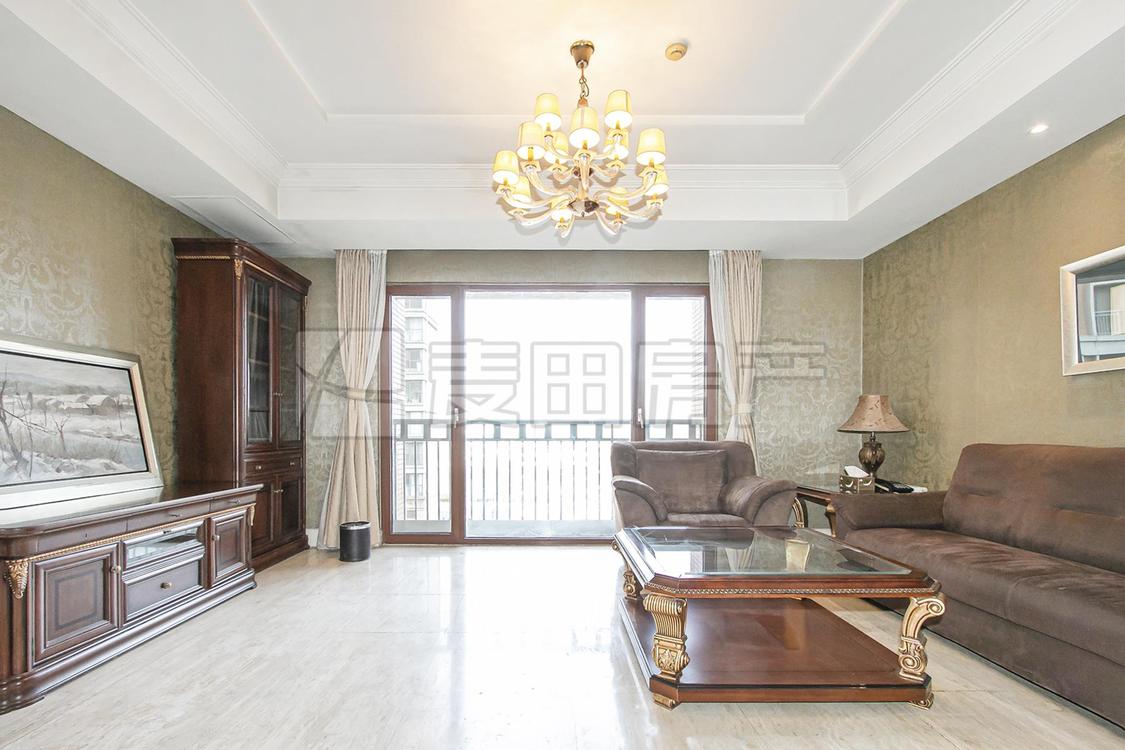 整租·荣尊堡国际俱乐部公寓