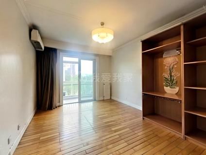 昌平回龙观整租 龙城花园(W区)4室2厅/191平/低楼层