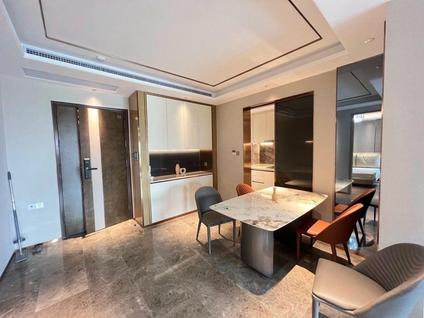 静安南京西路整租 静安四季苑2室2厅/150平/高楼层