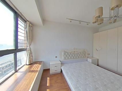 高陵高陵城区整租 鹿苑5号公馆3室2厅/118平/高楼层