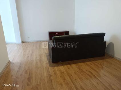 五华高新区整租 鑫苑2室2厅/73平/中楼层