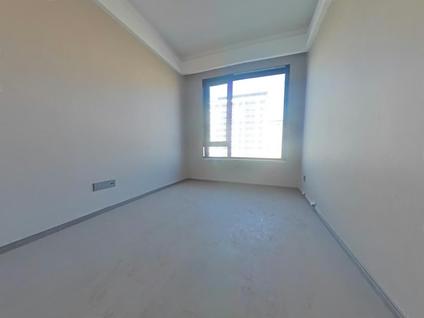 长安沣东新城整租 海逸长洲(B区)4室2厅/160平/中楼层