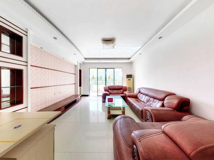 火炬开发区张家边整租 群英华庭3室2厅/154平/低楼层