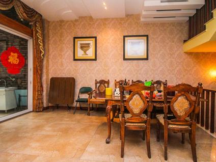 渝北农业园区整租 常青藤4室3厅/273平/低楼层