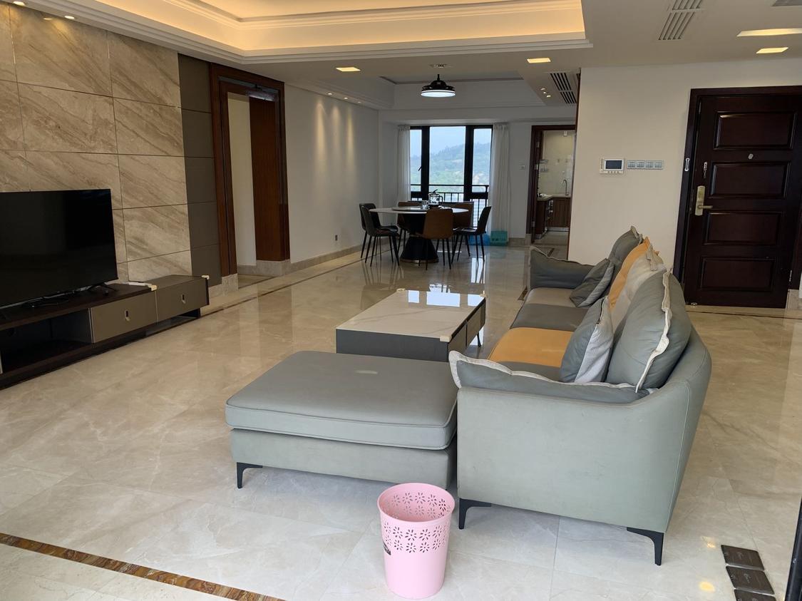 整租·吉大御景山