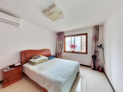 长安航天城整租 聚福苑3室2厅/138平/中楼层