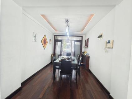 沙河口五一路幸福e家整租 星海人家4室2厅/144平/中楼层