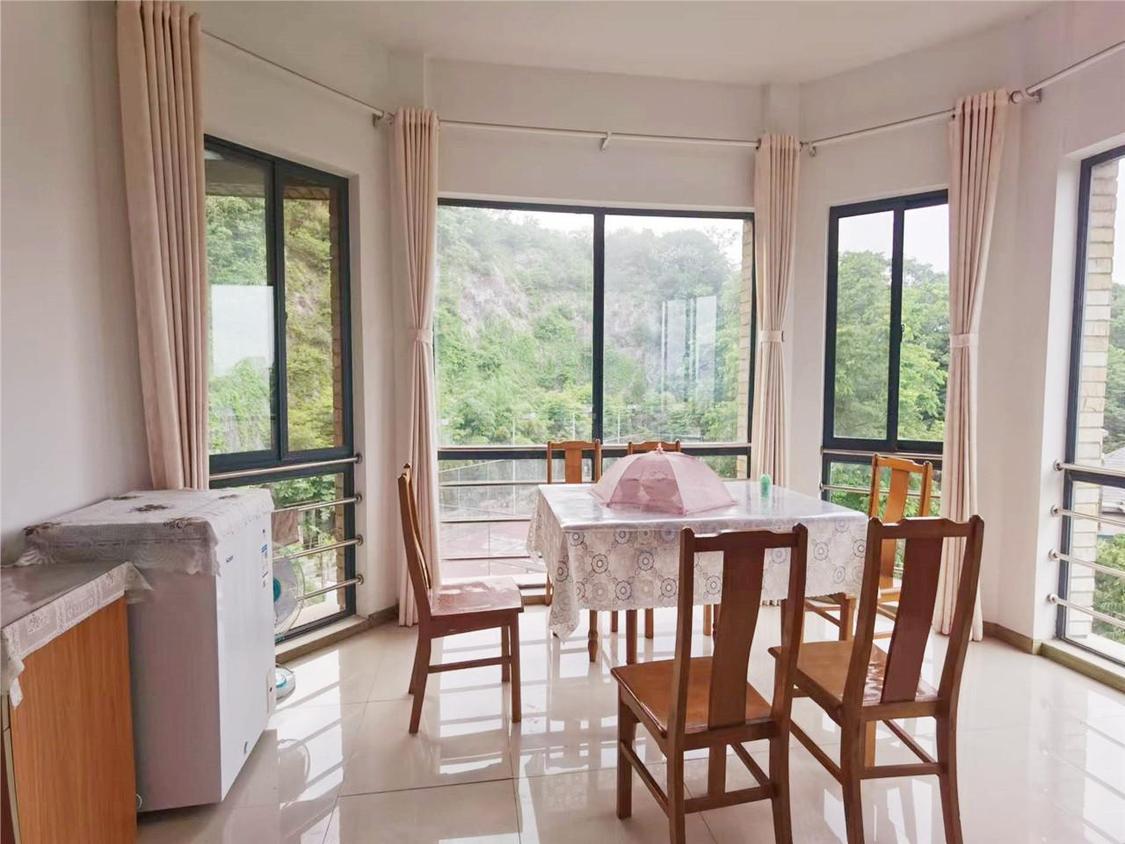 合租·翠屏国际城(银杏苑)