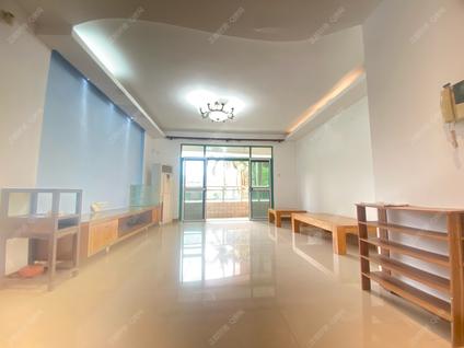 香洲凤凰北整租 紫荆豪庭4室2厅/156平/低楼层