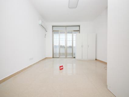 福田华强北整租 电子设计院住宅3室1厅/78平/高楼层