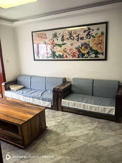 天桥药山整租 海信九麓府3室2厅/102平/中楼层