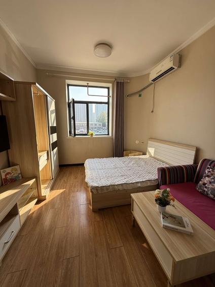 丰台刘家窑合租 宋家庄家园1室1厅/25平/中楼层