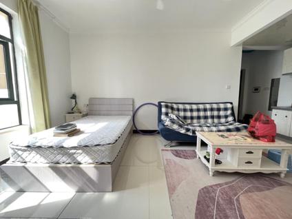 美兰国兴整租 海阔天空国瑞城(爵仕苑)1室1厅/39平/高楼层