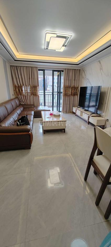 遂溪遂溪整租 荣业·德信花园3室2厅/115平/低楼层