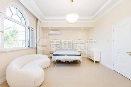 海淀香山东整租 西山美墅馆(东区)4室2厅/387平/低楼层