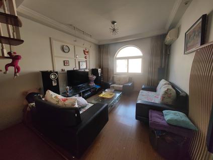 崂山中韩整租 天林家园3室2厅/88平/高楼层