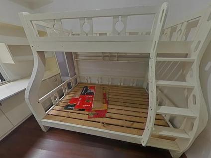 江宁科学园整租 学府世家4室2厅/107平/低楼层