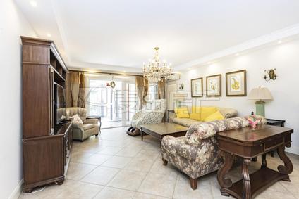 海淀香山东整租 西山美墅馆(东区)4室2厅/206平/低楼层