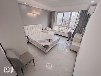 宝山大华合租 馨华苑3室1厅/160平/高楼层