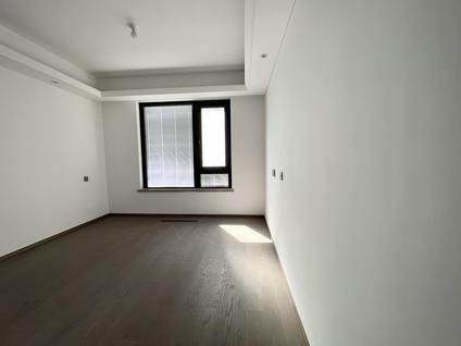 海曙段塘整租 海曙金茂府4室2厅/180平/中楼层