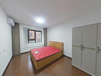 新城商务城整租 时代艺境3室2厅/122平/中楼层