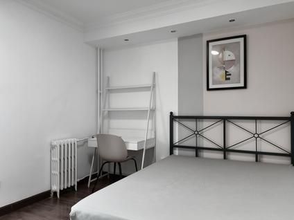 朝阳管庄合租 管庄西里3室1厅/12平/中楼层