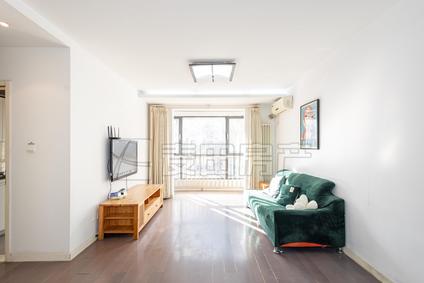 朝阳朝青整租 润枫水尚1室1厅/68平/低楼层