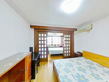 浦东杨思整租 南新六村1室1厅/43平/中楼层