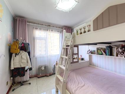 万柏林下元整租 智诚御河骏景(A区)3室2厅/130平/低楼层