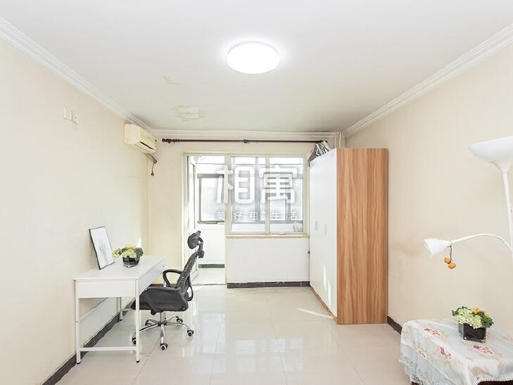 整租·向军北里