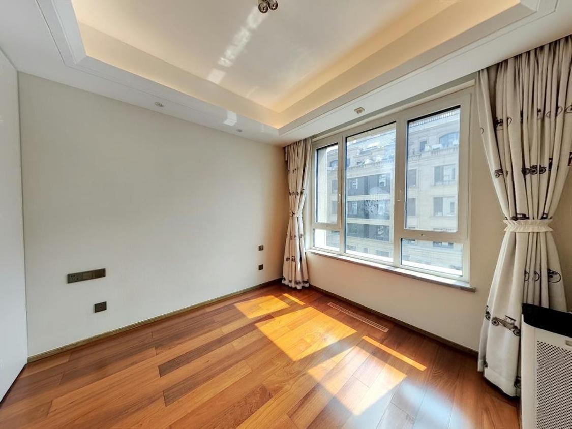 整租·滨江金茂府