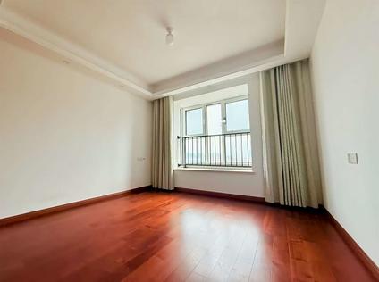 城阳城阳立交整租 龙湖舜山府3室2厅/126平/高楼层