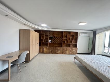 和平南市整租 新世界花园3室2厅/130平/中楼层