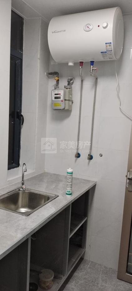 高明高明周边整租 金鹭湾广场3室1厅/84平/低楼层