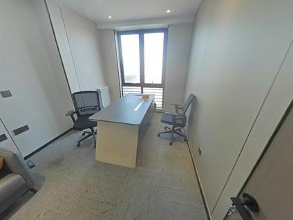 未央张家堡整租 保亿风景御园4室1厅/147平/高楼层