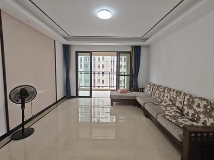 邕宁邕宁整租 天地明珠4室2厅/144平/中楼层