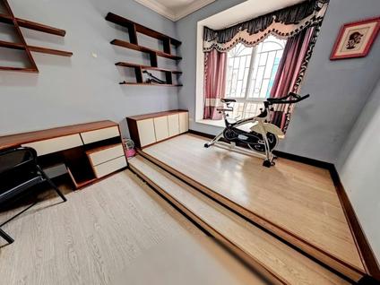 柳南柳南整租 吉祥苑3室2厅/125平/低楼层