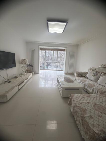 青山民主路整租 欧鹿生活城2室2厅/97平/低楼层