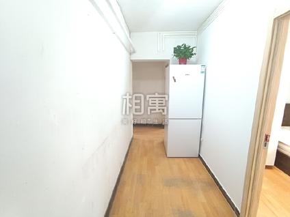 海淀甘家口合租 增光路36号院3室1厅/18平/低楼层