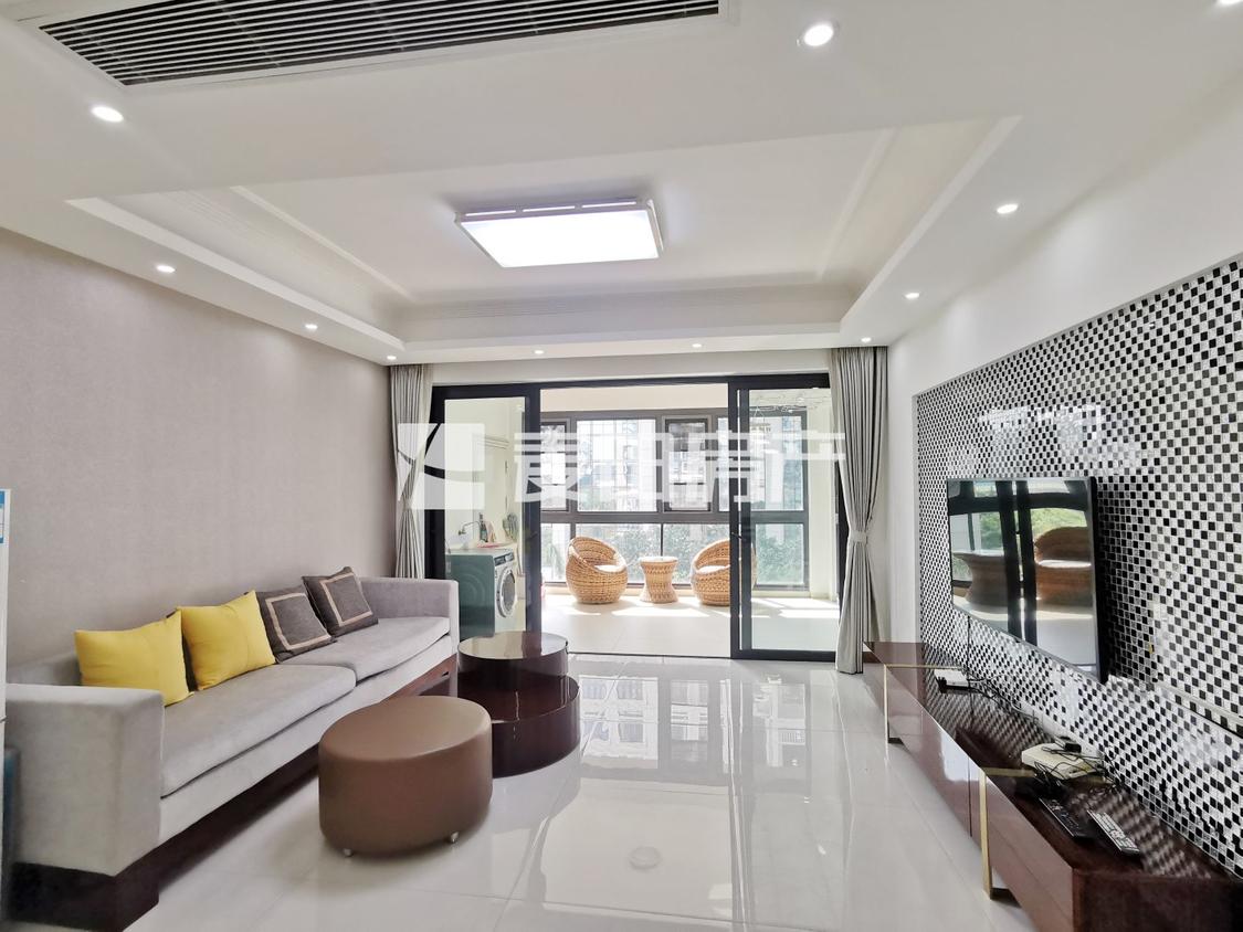 整租·皇家御城