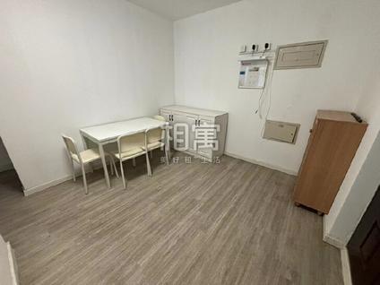 石景山苹果园合租 叠翠庭苑(一区)3室1厅/12平/高楼层