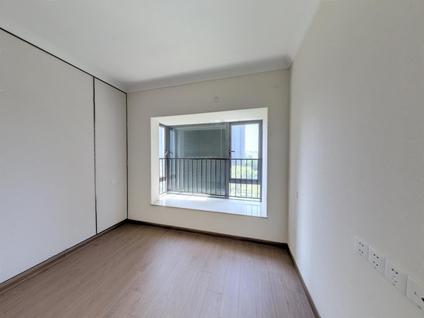 大岭山大岭山整租 松湖碧桂园(天钻二期)4室2厅/116平/低楼层