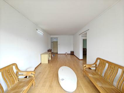 白云嘉禾望岗整租 岭南新世界(集贤苑)2室2厅/85平/高楼层