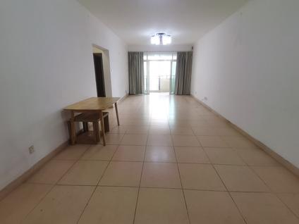 海珠工业大道北整租 光大花园(一期)3室2厅/121平/低楼层