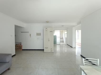 三河福成四期商圈整租 华泰忆江南花园小区2室1厅/90平/低楼层